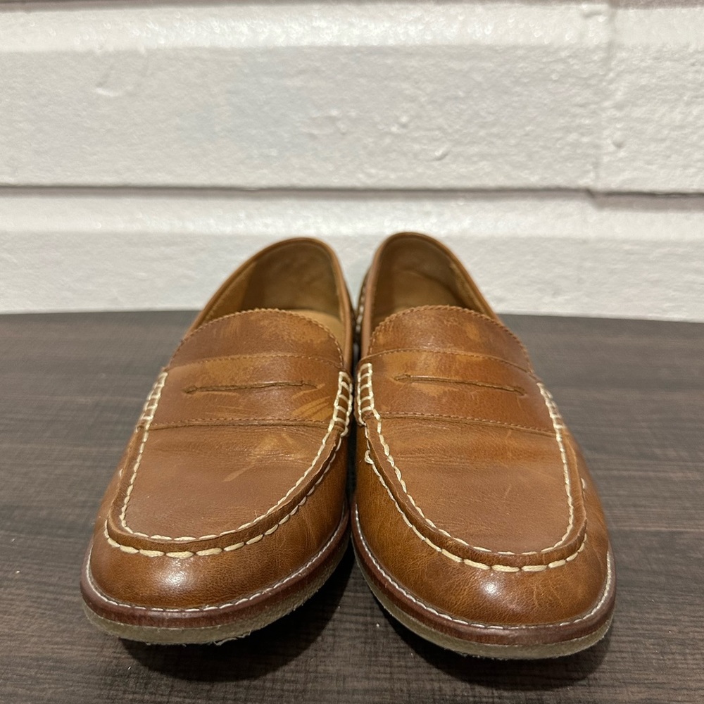 WOMEN SPERRY LOAFERS!